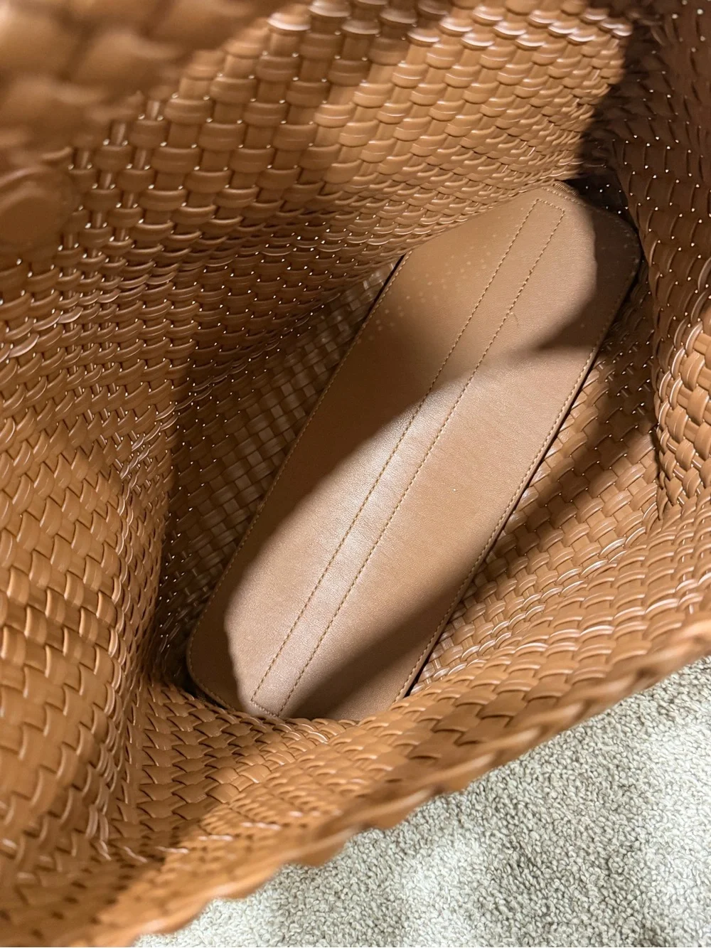 Woven Shoulder Hobo Bag in Cognac Brown